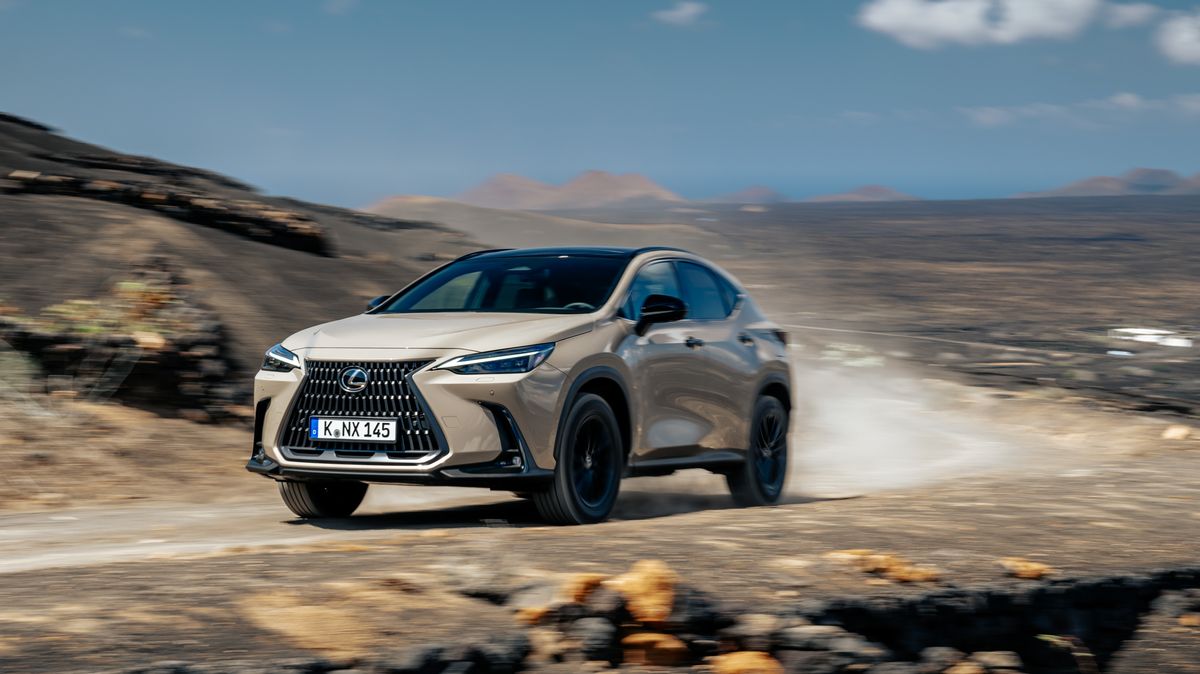 Lexus NX vypadá v terénní verzi Overtrail jako zbytečnost. Ve skutečnosti ale dává velký smysl