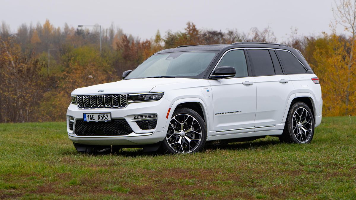 Vlajkové SUV se slevou přes půl milionu?! Jeep vyprodává sklady ve velkém stylu, toto za své peníze dostanete
