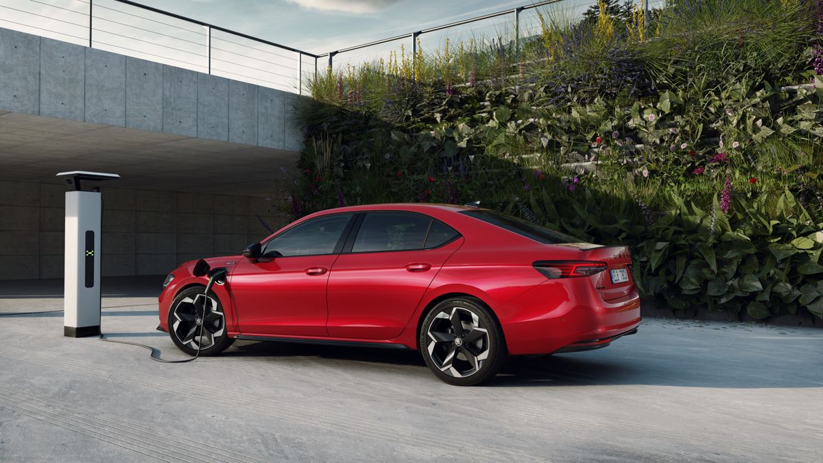 Škoda Superb se i ve verzi liftback dočkala motorizace, která byla doposud vyhrazena kombíku
