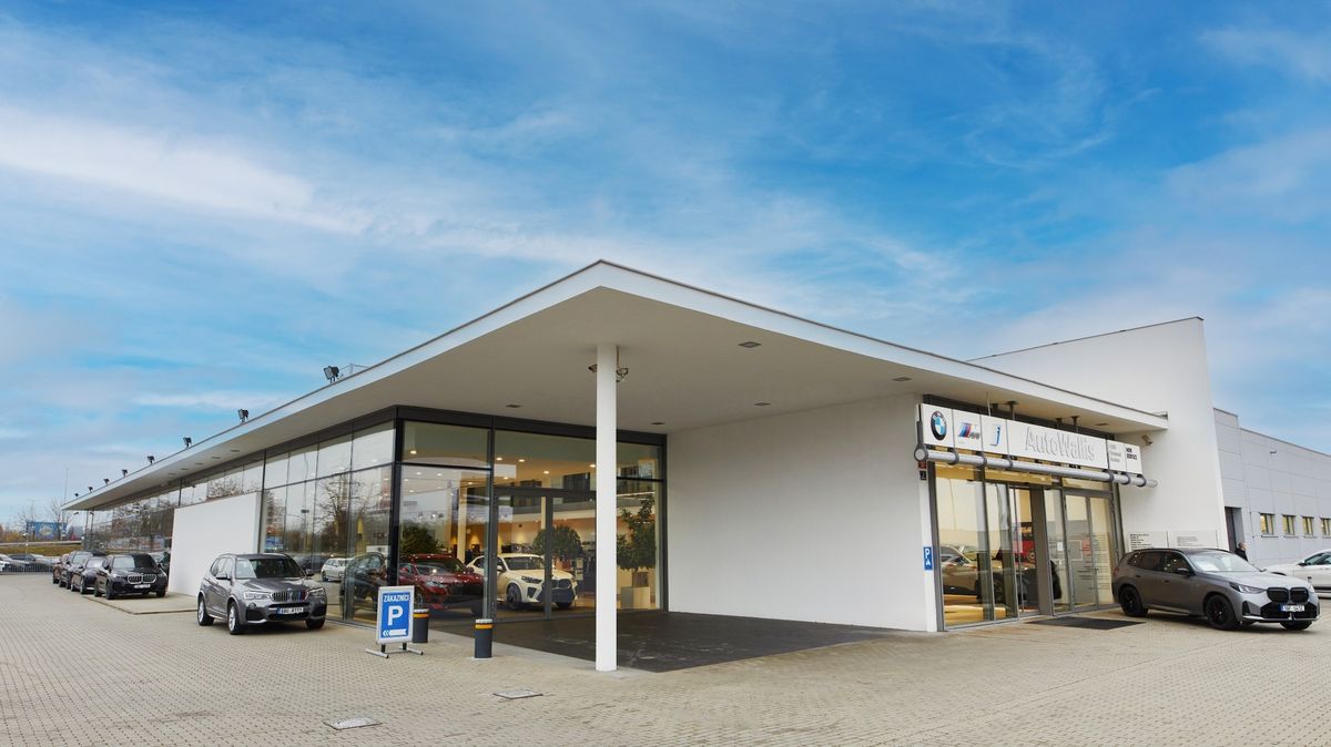 Mezinárodní skupina AutoWallis koupila 80 procent dealera BMW Stratos Auto