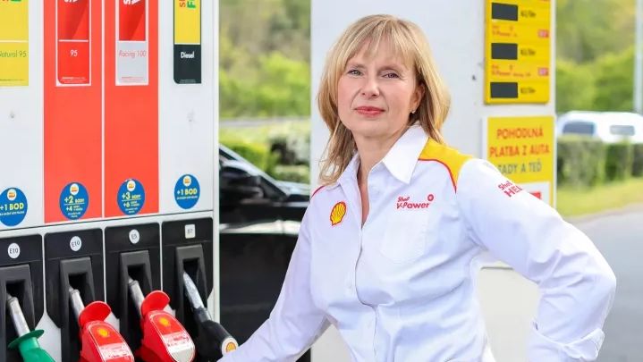 Jsou moderní paliva vhodná i pro starší auta? Rozhovor s expertkou (nejen) o prémiových palivech