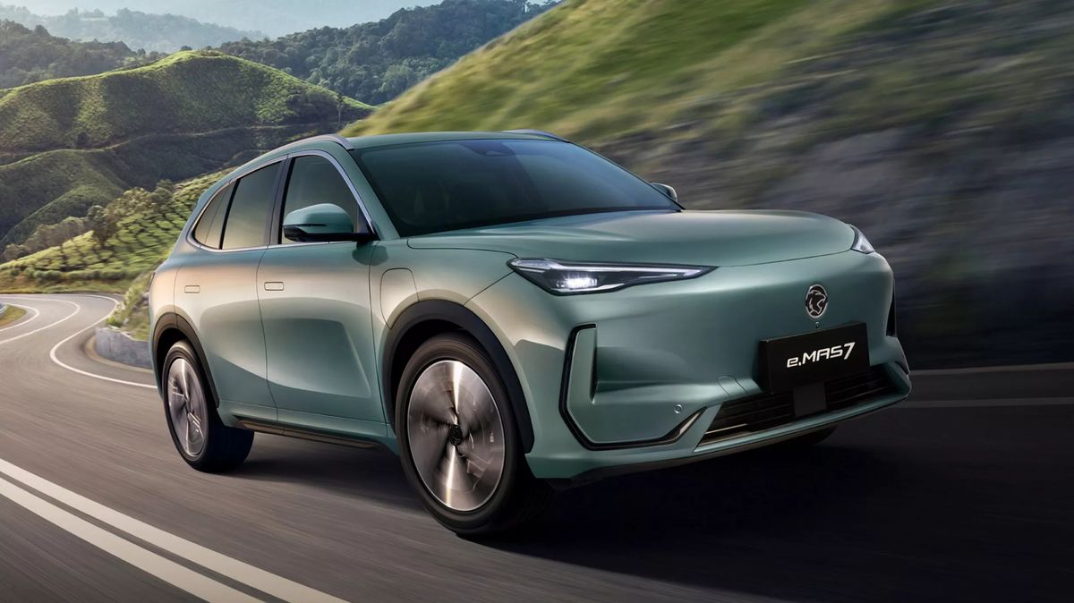 Dříve pekl s Mitsubishi, dnes změnil stranu. Malajsijský Proton má první elektromobil, který vlastně není jeho