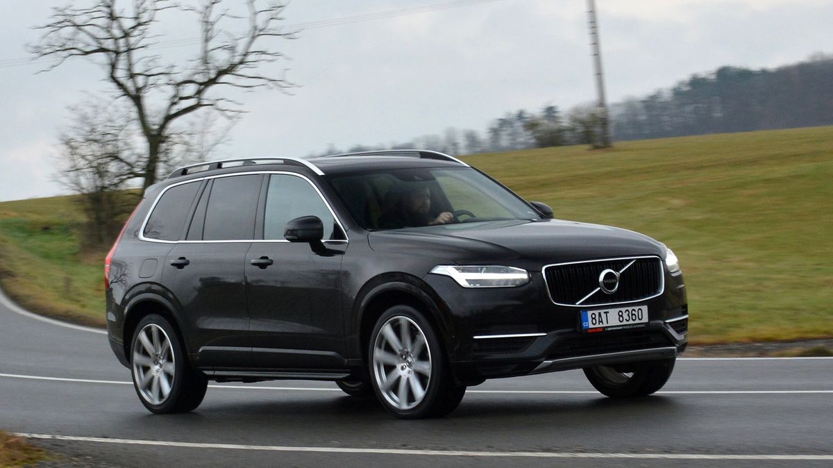 Ojeté Volvo XC90 je oblíbená alternativa k německým SUV. S dieselem ale buďte opatrní