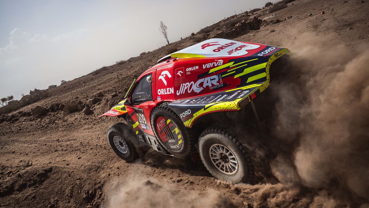 Martin Prokop proti všem! Audi už na Dakaru nezávodí, ale ve velkém stylu ho nahrazuje Dacia s Fordem