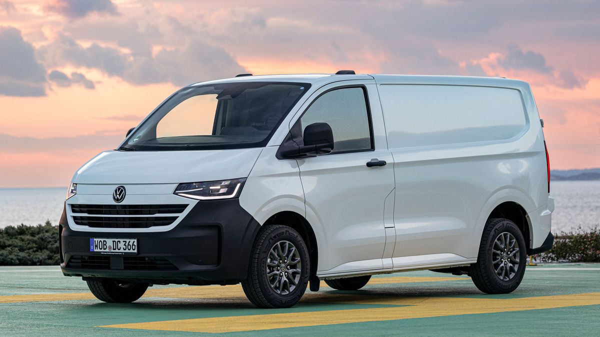 Řídili jsme nový VW Transporter T7: Ikonický užitkáč je ve všem lepší než předchůdce, jen už není tak jedinečný