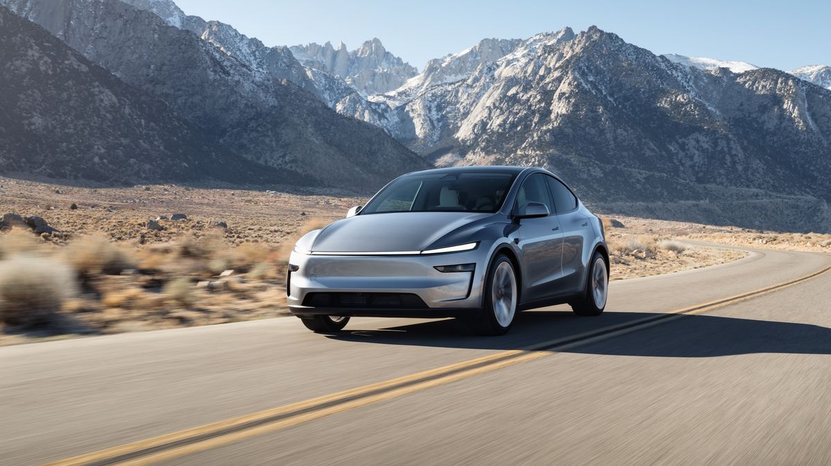 Modernizovaná Tesla Model Y je výrazně levnější. Základ navíc pokořil magickou dojezdovou hranici