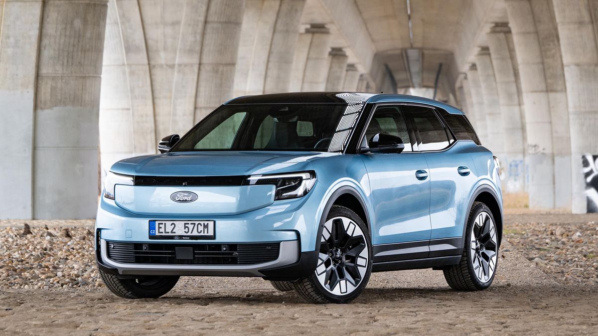 Ford Explorer je možná trochu kontroverzní, ale celkově hodně povedené auto, které předčilo svůj vzor
