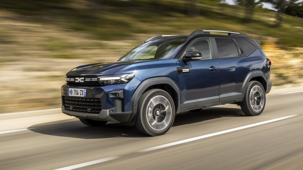 Taková Dacia tu ještě nebyla! Bigster je nejen velký, ale překypuje výbavou. S novým motorem je úsporný jako diesel