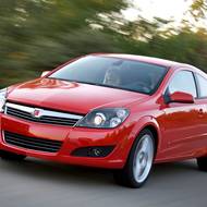 Saturn Astra se stejně jako výchozí opel prodával také s třídveřovou karoserií. 