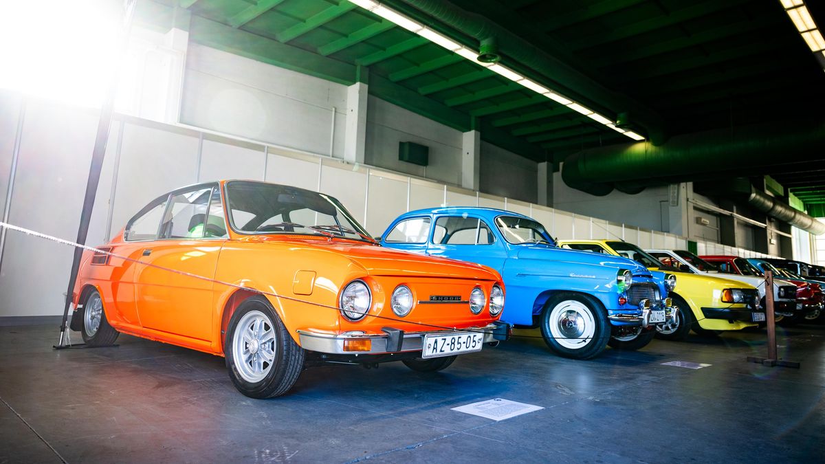 Na Retro Garáži 2025 se prodalo úplně vše. Slavná jawa šla za raketu, překvapila i pomerančová Škoda 110 R. Takovou cenu snad ani nemá