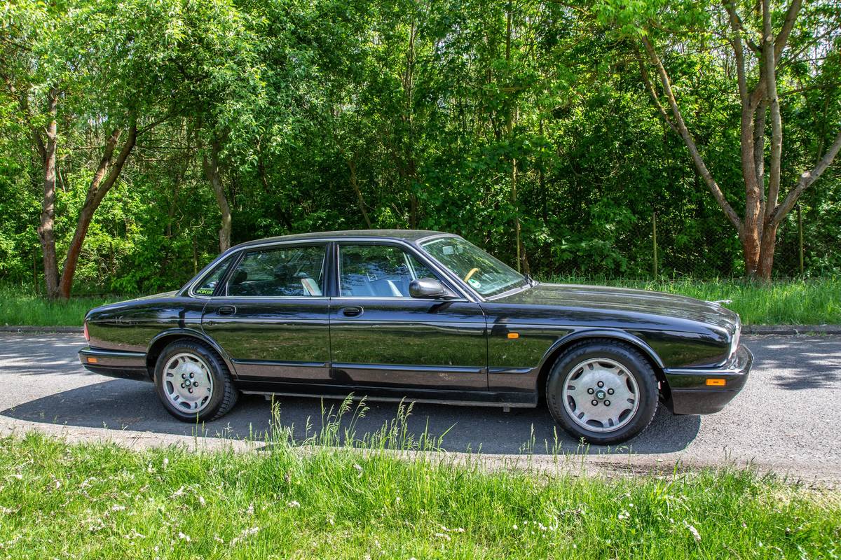 Jaguar XJ6 3.2 Executive X300.