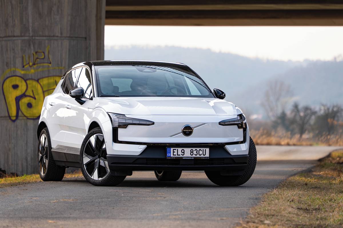 Volvo EX30