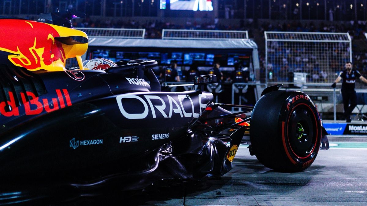 Šampion na odchodu? Krize v kdysi precizním Red Bullu se prohlubuje. Pusu na špacír už si pustil i Verstappen