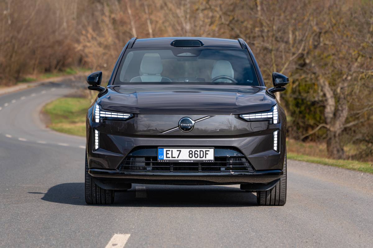 Volvo EX90 Twin Motor Performance.
