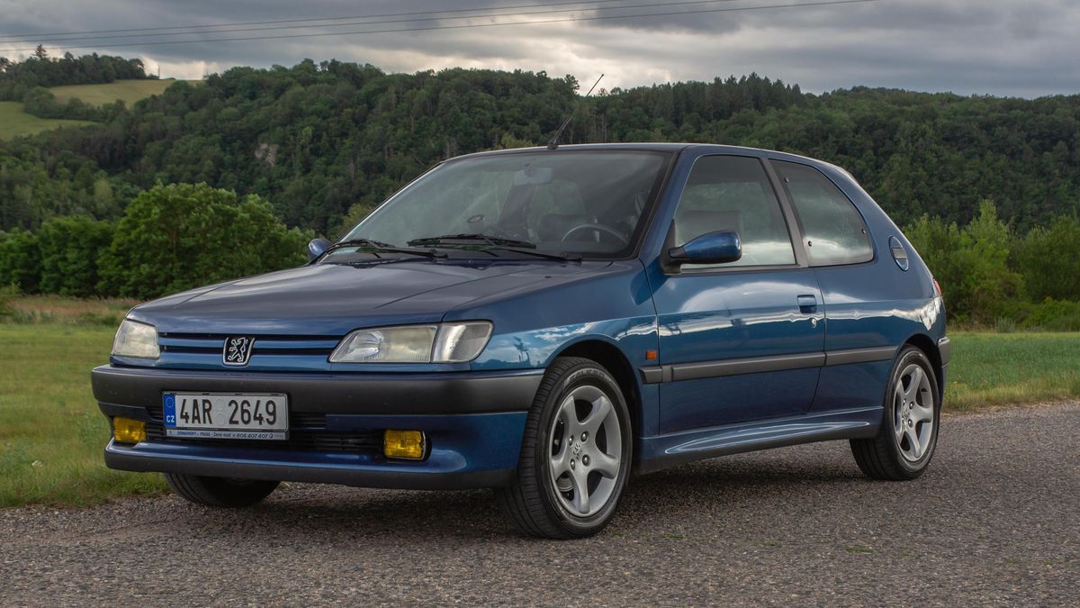 Peugeot 306 S16 je fantastický francouzský hot-hatch. Navíc vypadá skvěle a je celkem spolehlivý