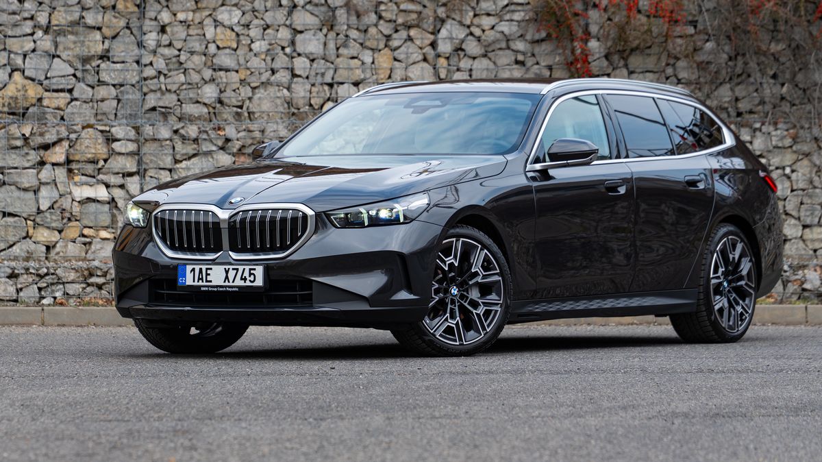 Naftový šestiválec z nádrže jen usrkává. O této motorizaci BMW řady 5 se skoro nemluví, přitom je dost možná nejlepší