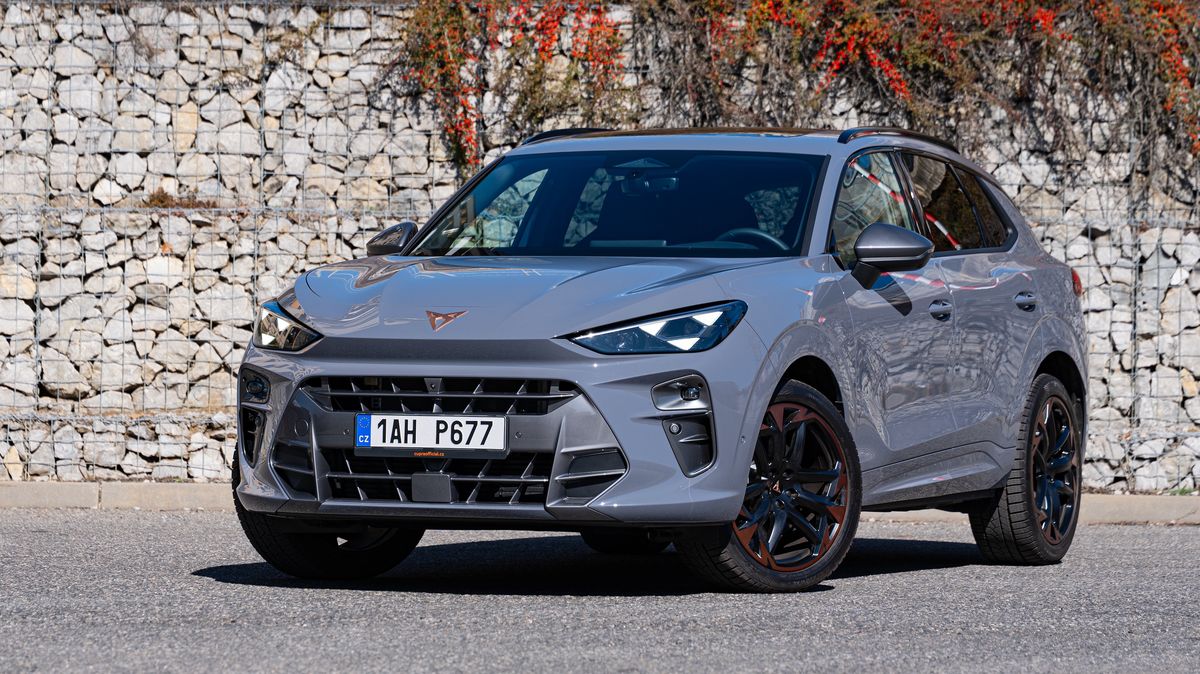 Draví Španělé postupují o ligu výše: Cupra Terramar je šmrncovní a rychlá, ale cenově dost ambiciózní