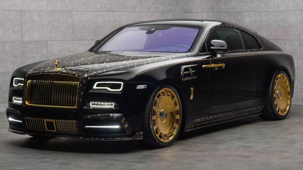 Auto pro Michala Davida: Mansory se překonalo a připravilo kolotočářský Rolls-Royce plný zlata