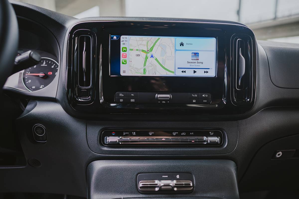 Mercedes-Benz Vito Tourer.