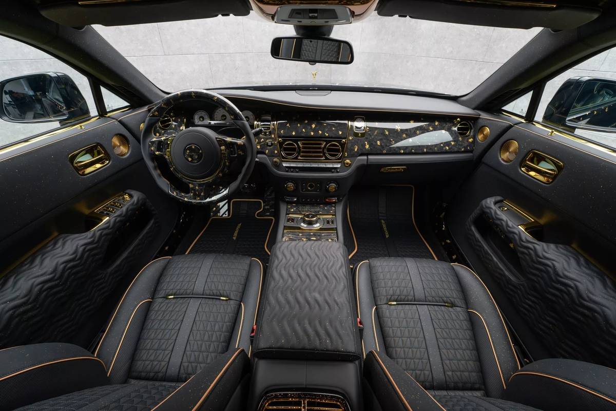 Mansory Rolls-Royce Wraith Linea d'Oro.