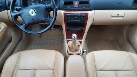 Na prodej je Škoda Octavia Combi první generace ve vzácné nejluxusnější verzi. Navíc v zachovalém stavu a s nízkým nájezdem. Svoji cenu si obhájí