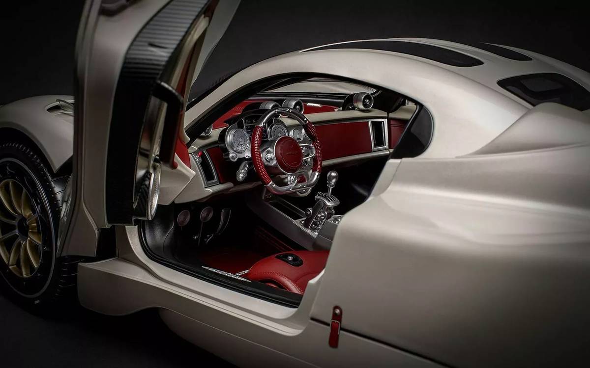 Pagani Utopia.