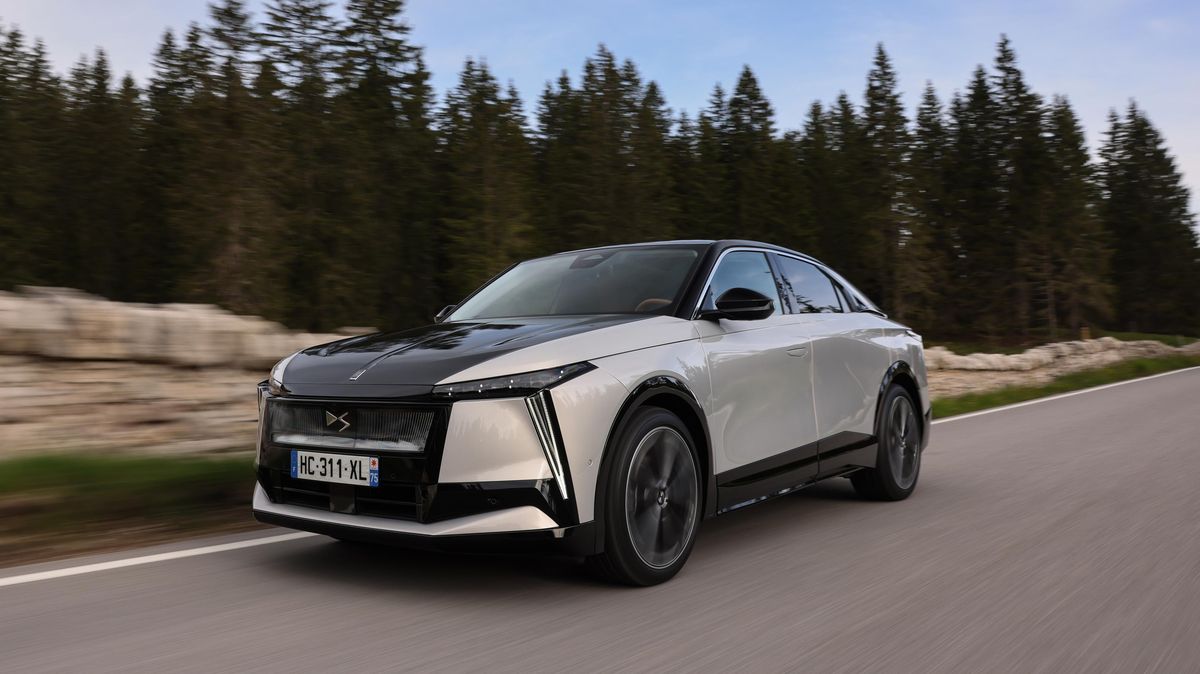 Po neúspěšném sedanu to Francouzi zkoušejí s novým SUV. Designem rozhodně zaujme, nad volantem ale zůstává rozum stát