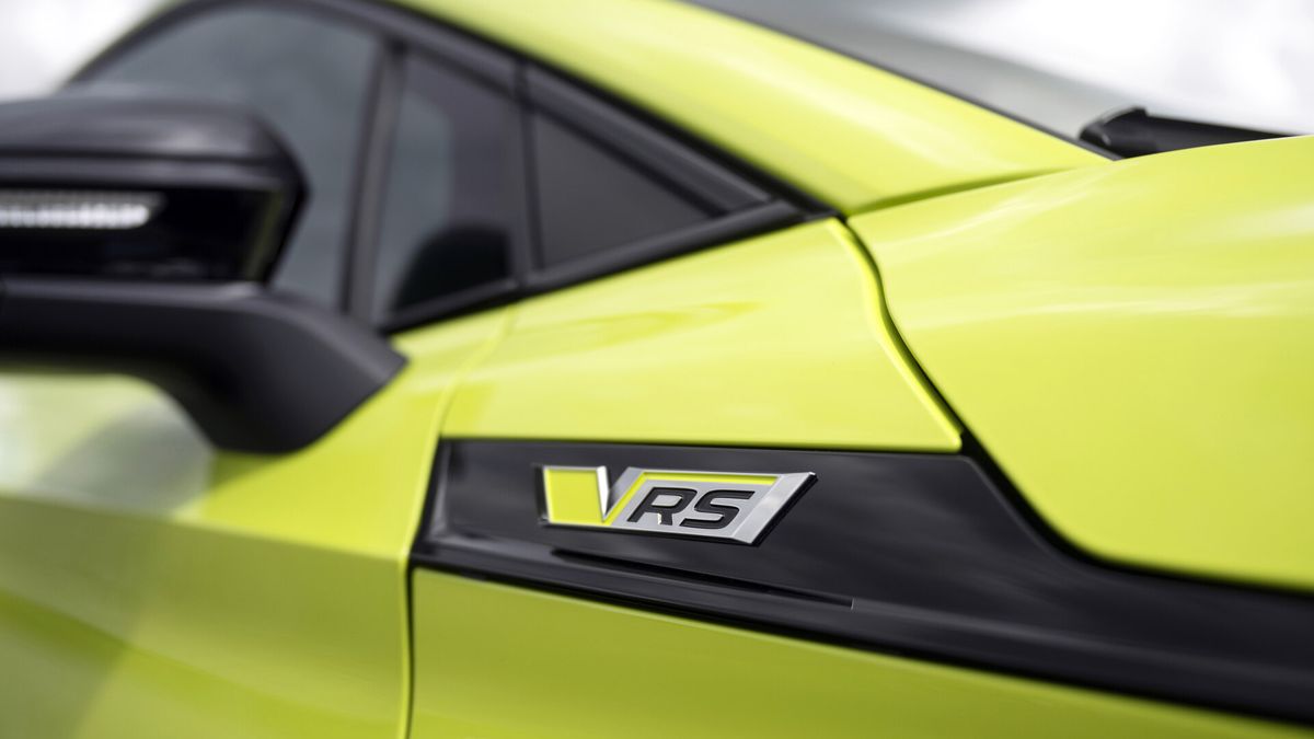 Český trh s elektromobily roste, daří se hlavně jedné značce. Stálice Tesla však masivně ztrácí