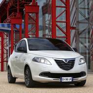 Lancia Ypsilon dostala italskou techniku, design však měl americký nádech.