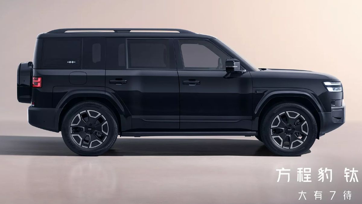 Že už Číňané nekopírují? Toto SUV vykradlo třídu G, Land Rover i Toyotu. Už to neomlouvá ani nízkou cenou