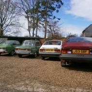 Červená Škoda Rapid, do které se údajně zamilovali Richard Hammond a James May