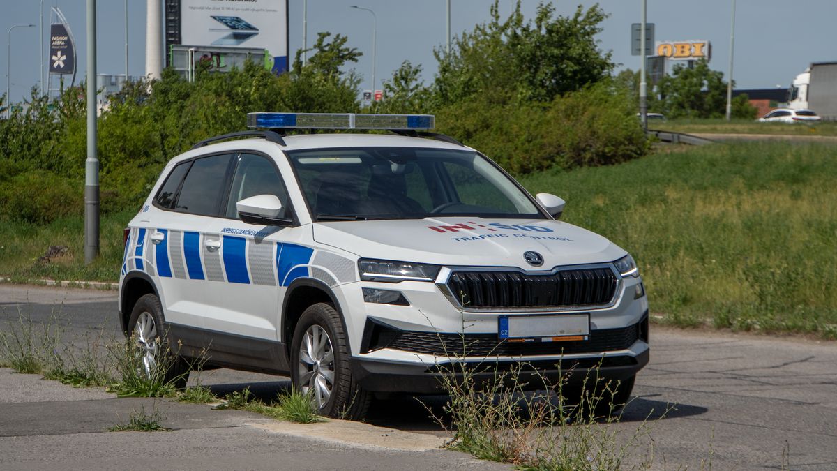 Modré majáky zasahují: Téměř každé třetí auto problémové, na pokutách i kaucích se vybraly miliony