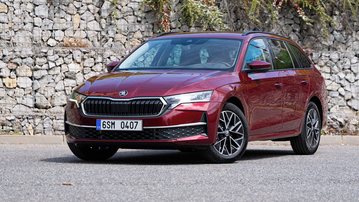 Prodeje aut za první čtvrtletí 2026 v Česku: O třetí místo se svádí boj, nejprodávanější čínská značka překvapí