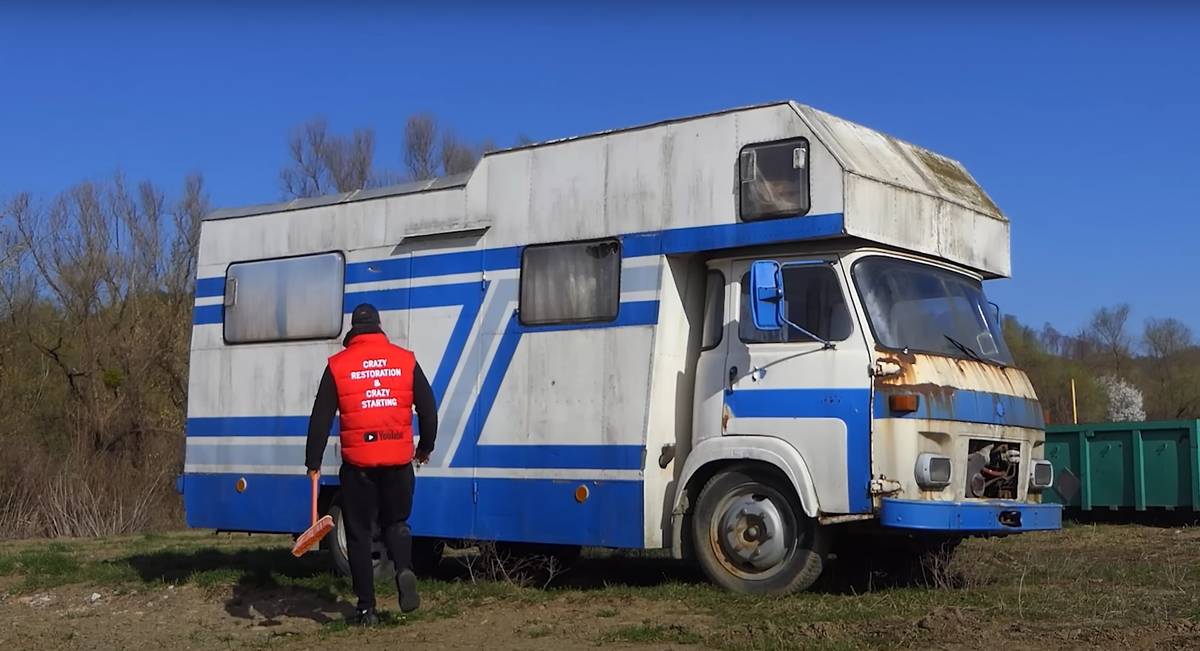 Záchrana obytné avie.
