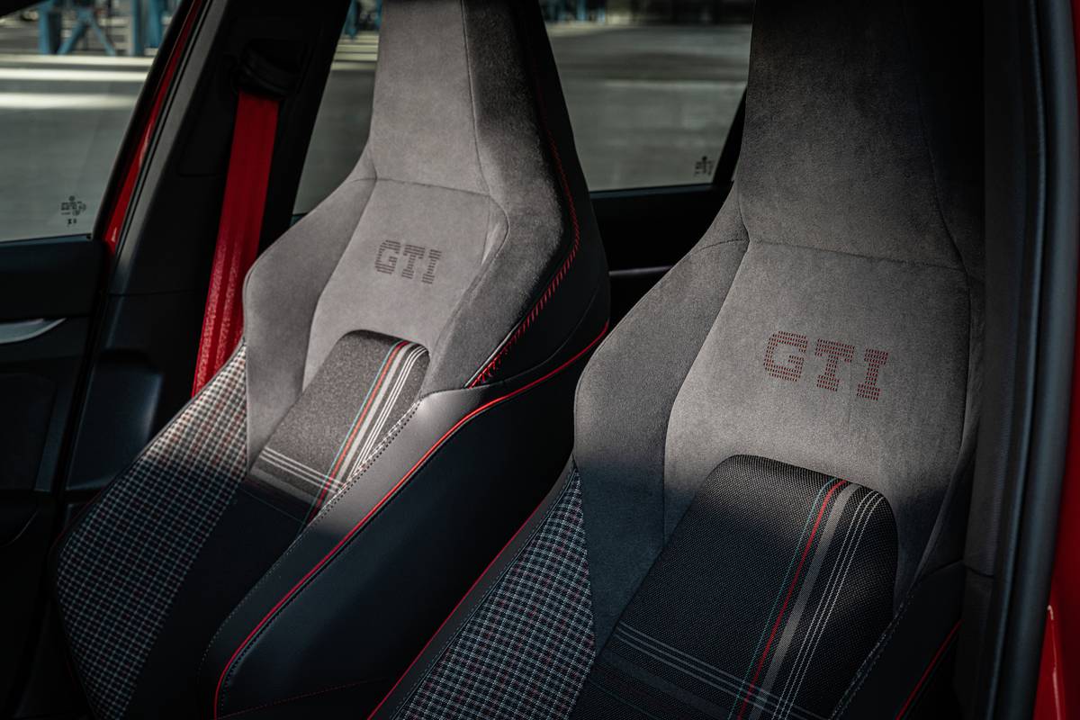Volkswagen Golf GTI EDITION 50.