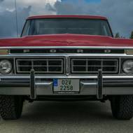 Ford F-250 Ranger XLT Camper Special.