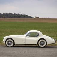 Jaguar XK.