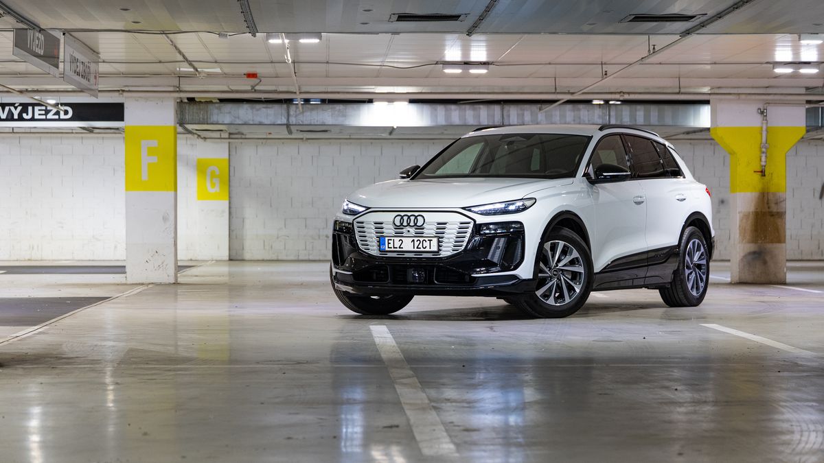Takhle má vypadat elektrická prémiovka. Audi Q6 e-tron potěší pohodlím, výkonem i technologickou výbavou
