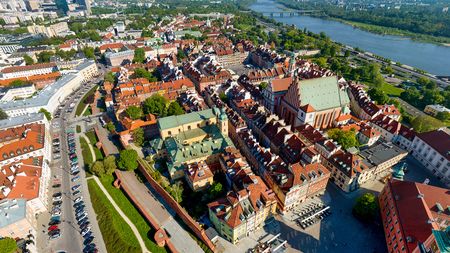 Do Polska autem snadno a rychle: K nejbližšímu moři i historickým městům dorazíte za pár hodin
