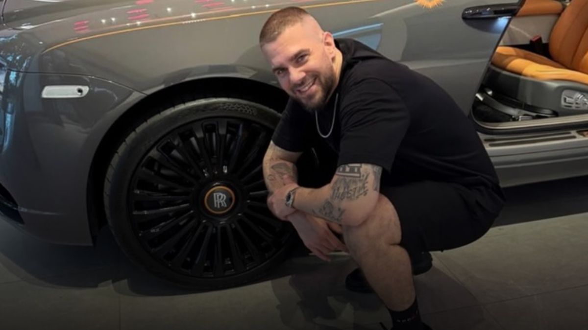 Rapper Ektor si pořídil nové auto s brutální cenovkou: Čekáte nevkusnou okázalost? Dost možná budete překvapeni
