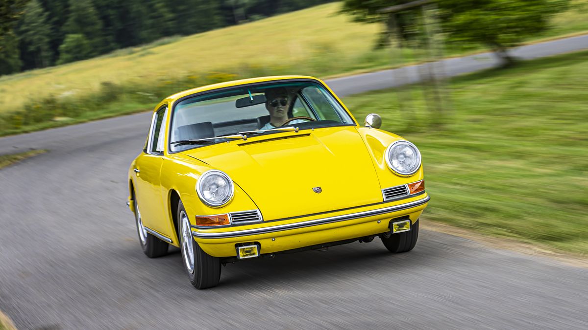 Znáte Porsche 912? Méně známý sourozenec slavné 912 je úžasně jednoduché auto, které vám nabídne ryzí zážitky