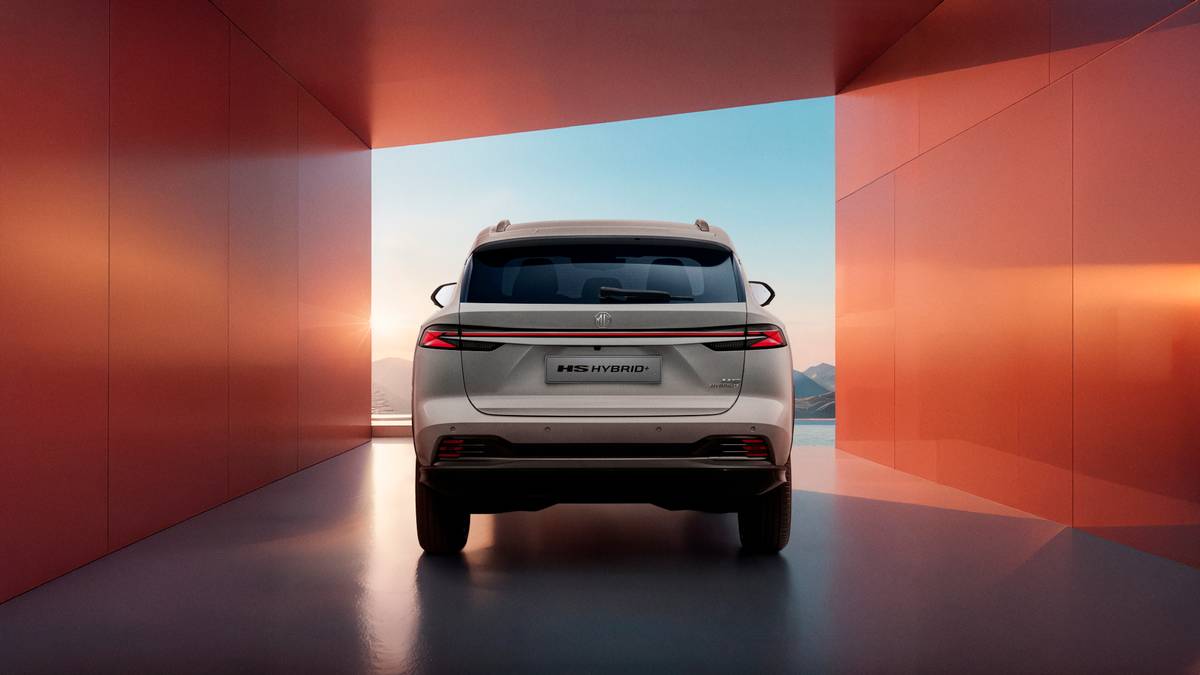 MG HS Hybrid+