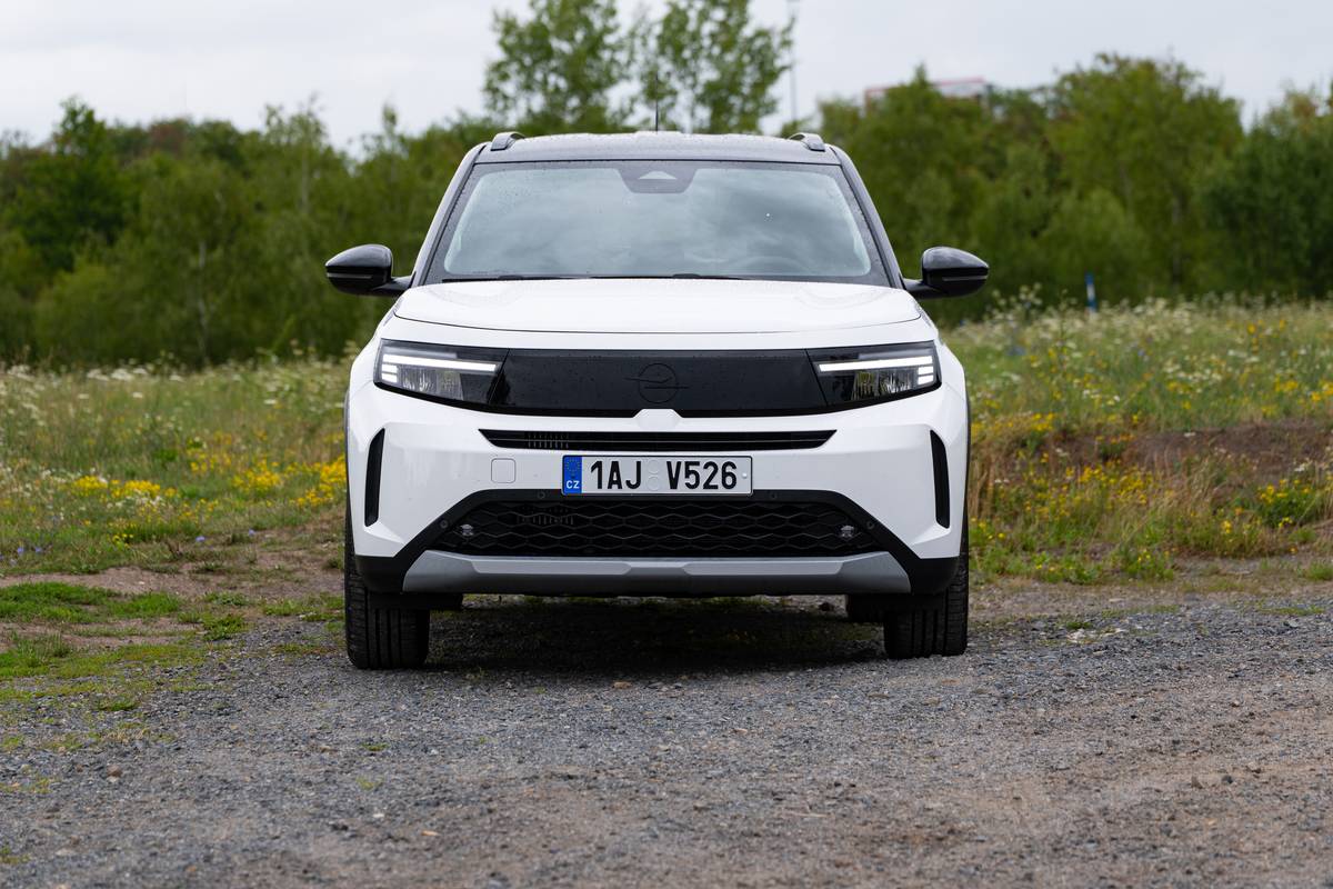 Opel Frontera Hybrid 1.2 Turbo.