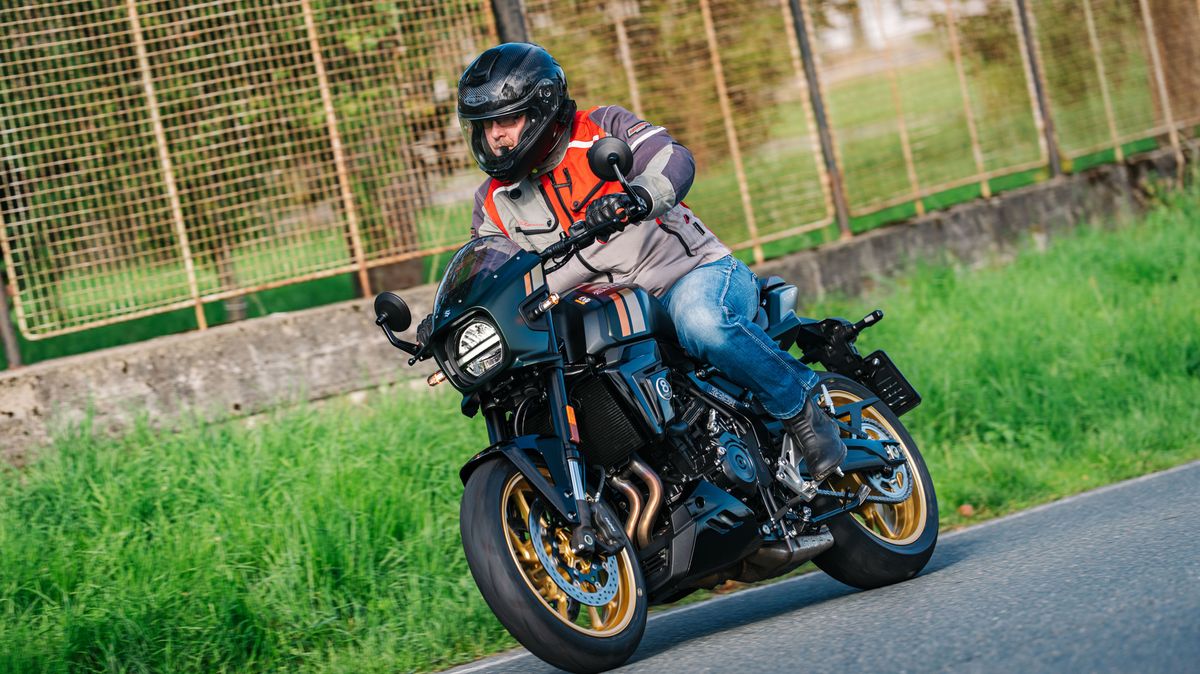 Motorkám se v Česku dařilo i v loni. Druhé místo však Japoncům už dávno nepatří