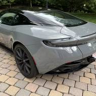Aston Martin DB11