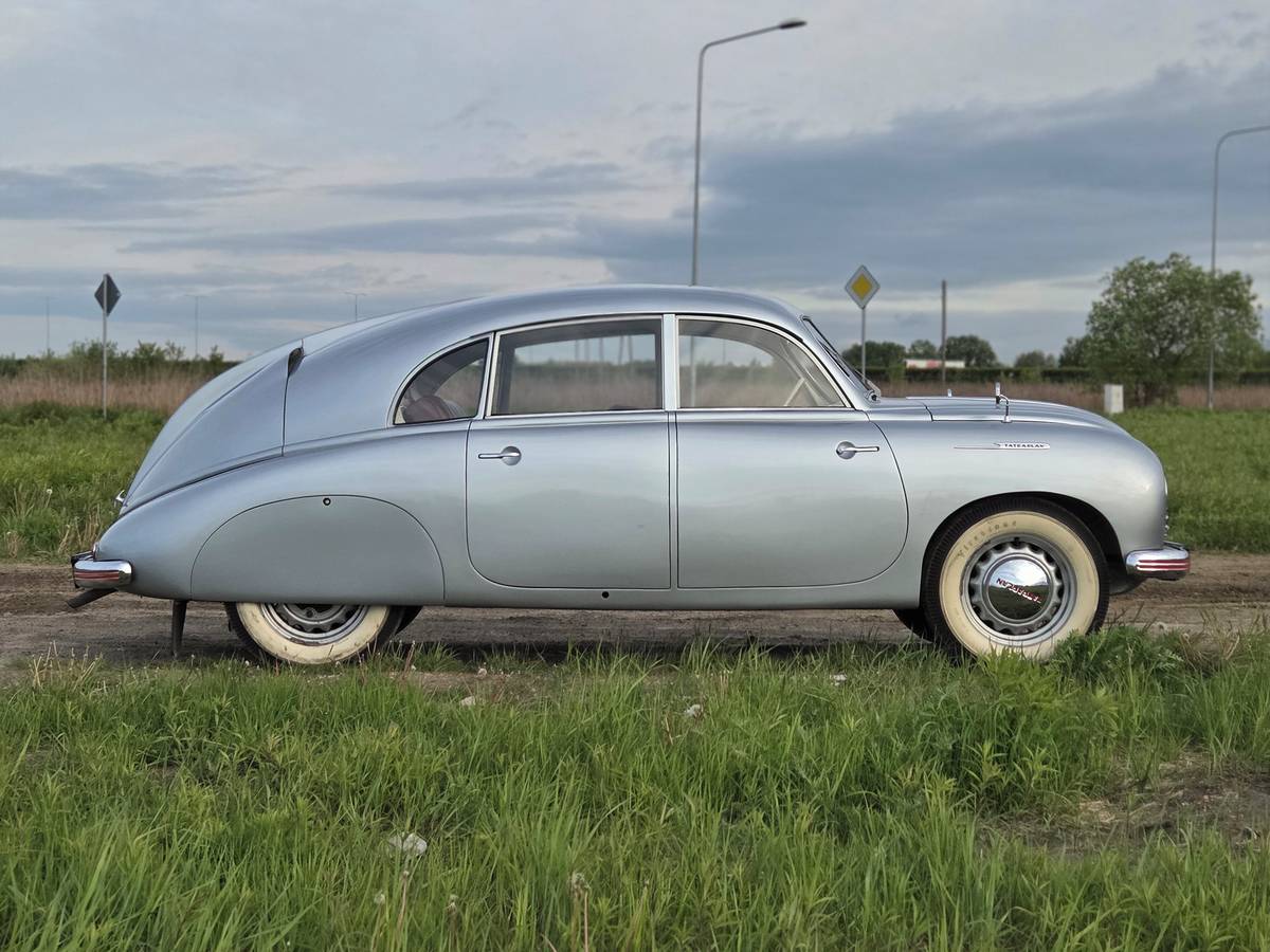 Tatra 600 (inzerce Facebook)