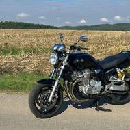 Yamaha XJR 1300