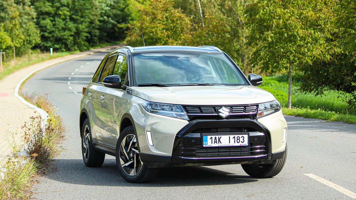 Čtyřkolka s klasickým automatem je zpátky! Suzuki Vitara vrací oblíbenou variantu, kterou navíc koupíte s obří slevou