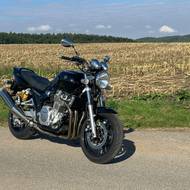 Yamaha XJR 1300