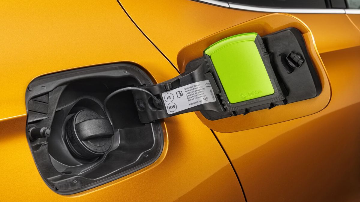 Znáte nejslavnější Simply Clever vychytávku? A víte, že s nimi Škodovka začala vlastně dávno před tím, než vyrobila první auto?